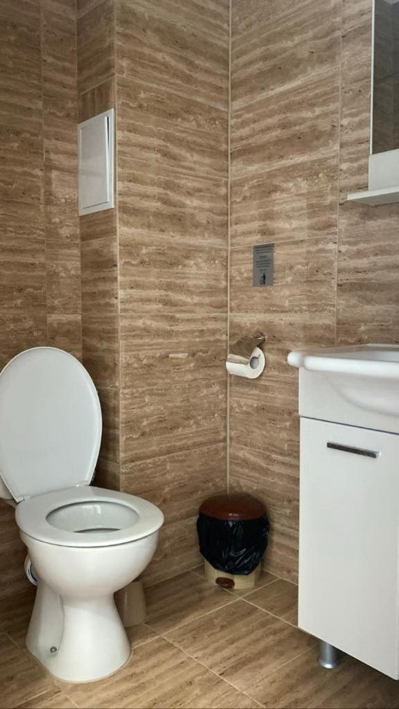 Бялата Къща Otel Chakalarovo Dış mekan fotoğraf