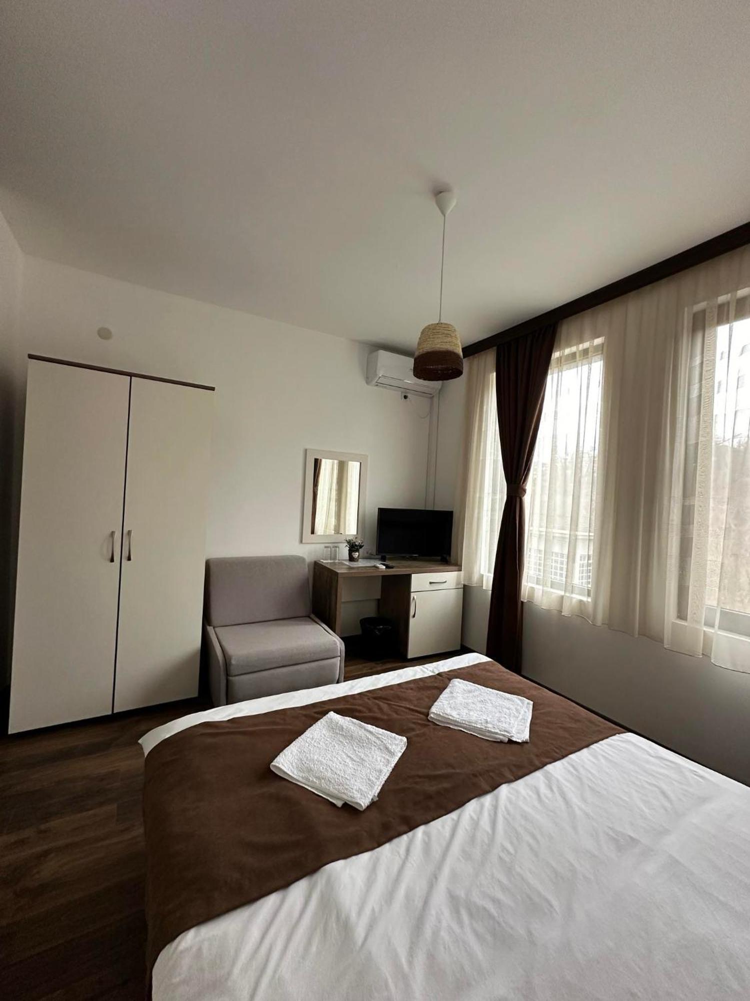 Бялата Къща Otel Chakalarovo Dış mekan fotoğraf