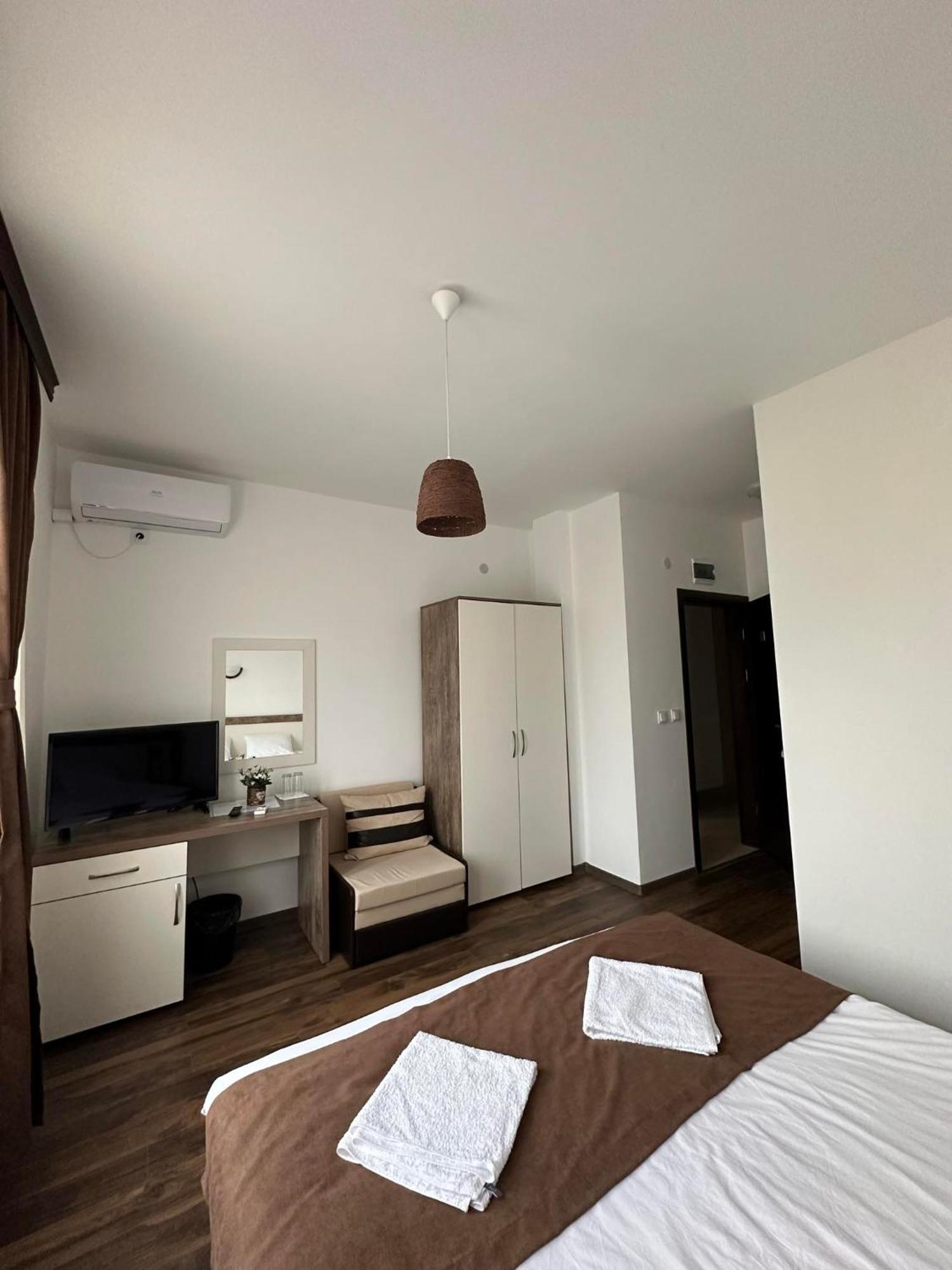 Бялата Къща Otel Chakalarovo Dış mekan fotoğraf