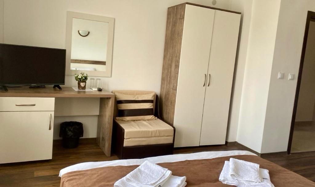 Бялата Къща Otel Chakalarovo Dış mekan fotoğraf