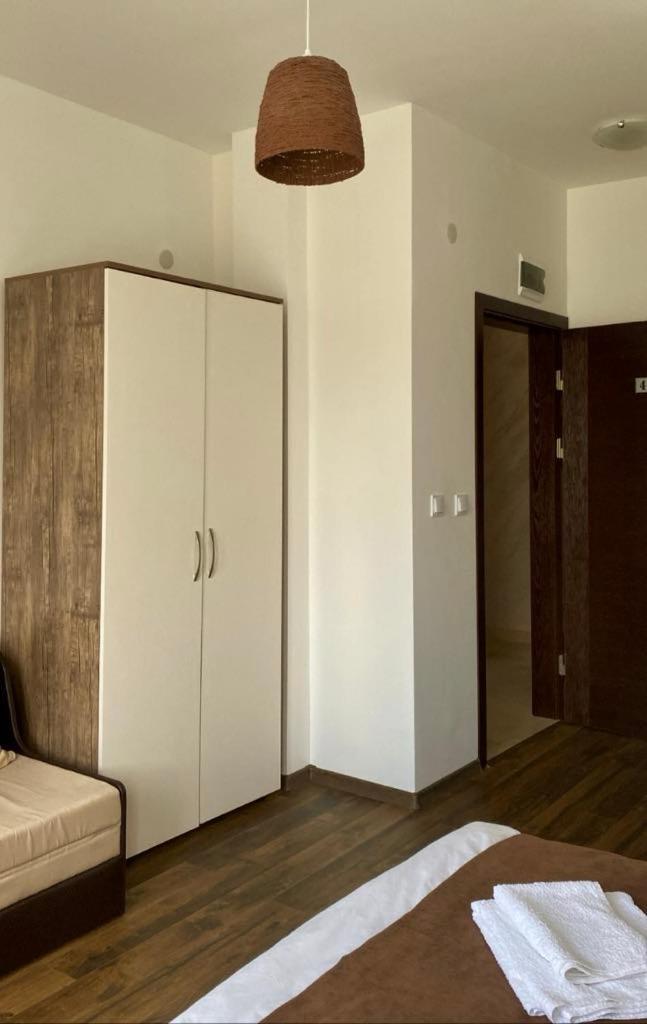 Бялата Къща Otel Chakalarovo Dış mekan fotoğraf